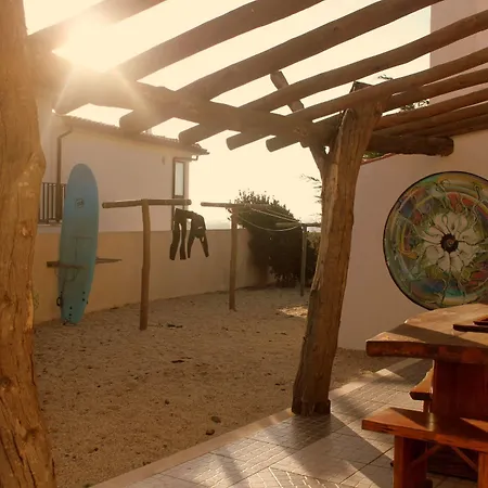 Tribo Da Praia - Almagreira Surf 페니케