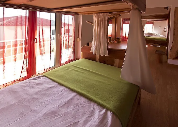 Tribo Da Praia - Almagreira Surf Peniche