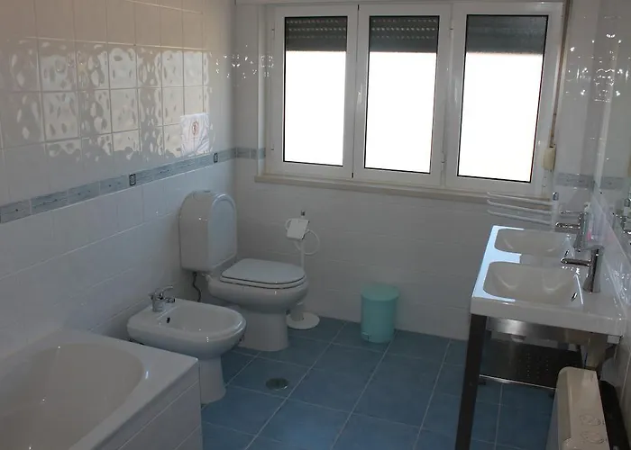 Tribo Da Praia - Almagreira Surf Peniche