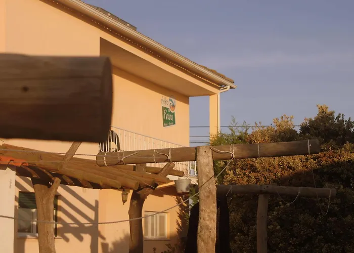 Tribo Da Praia - Almagreira Surf Hostel *