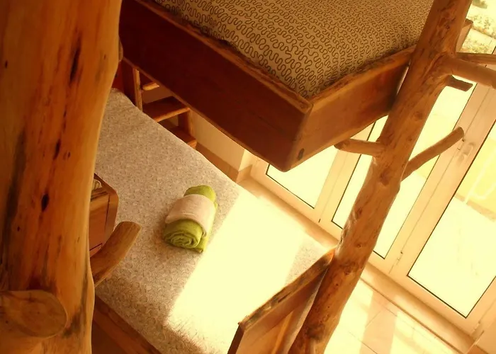 Tribo Da Praia - Almagreira Surf Hostel