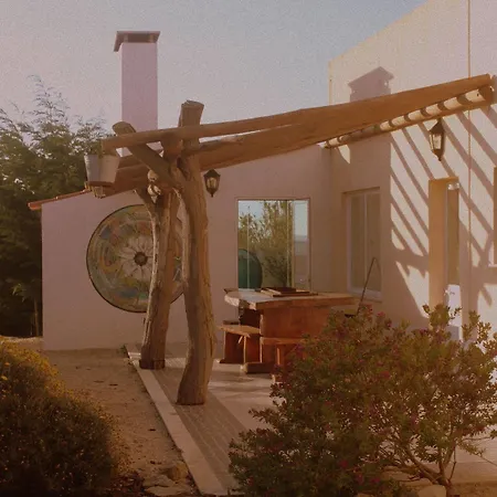 Albergue Tribo Da Praia - Almagreira Surf