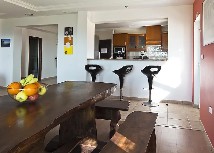 Tribo Da Praia - Almagreira Surf Peniche