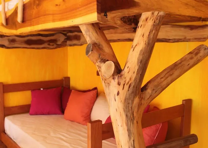 Tribo Da Praia - Almagreira Surf Peniche